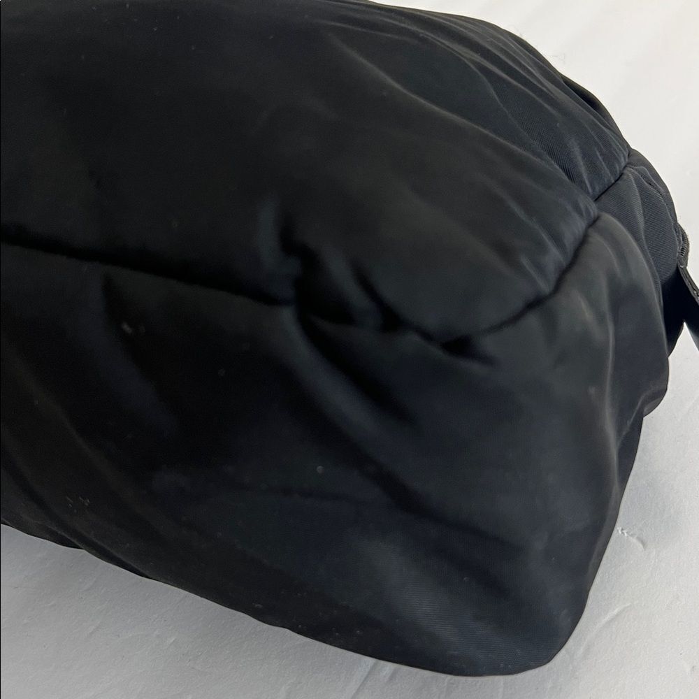Vintage Prada black nylon handbag - Picture 4 of 9